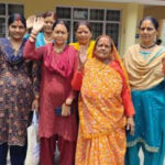 बागेश्वर में महिलाओं ने किया कलक्ट्रेट में प्रदर्शन