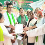 14 सूत्रीय मांगों को लेकर भाकियू (नैन) ने राज्यपाल के नाम सौंपा ज्ञापन