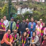 आदि कैलाश यात्रा के प्रथम दल को हरी झंडी, यात्रियों ने लिया हिमालय संरक्षण का संकल्प