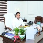 मुख्यमंत्री धामी की घोषणा को मिली रफ्तार: बागेश्वर में बनेगा अत्याधुनिक राज्य अतिथि गृह, अधिकारियों को समयबद्ध निर्माण के निर्देश